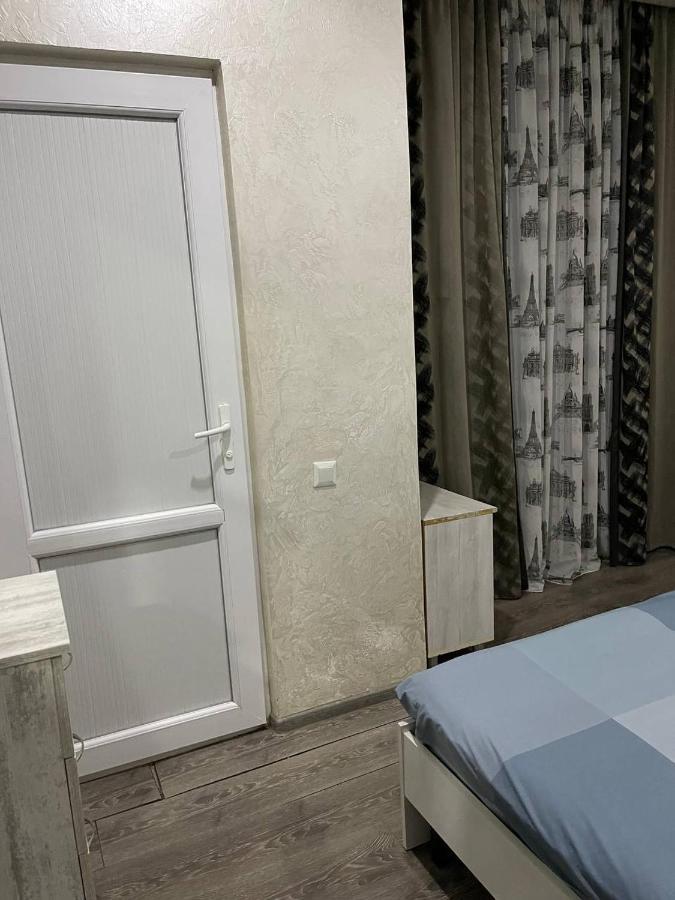 Inga's Apartment Kobuleti Bagian luar foto