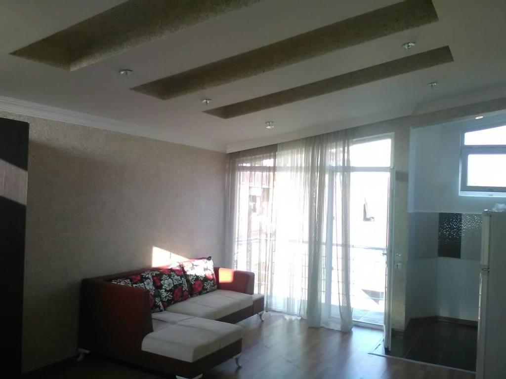 Inga's Apartment Kobuleti Bagian luar foto